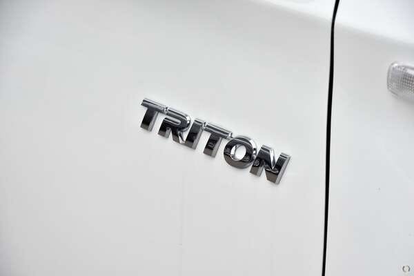 2022 Mitsubishi Triton GLX MR